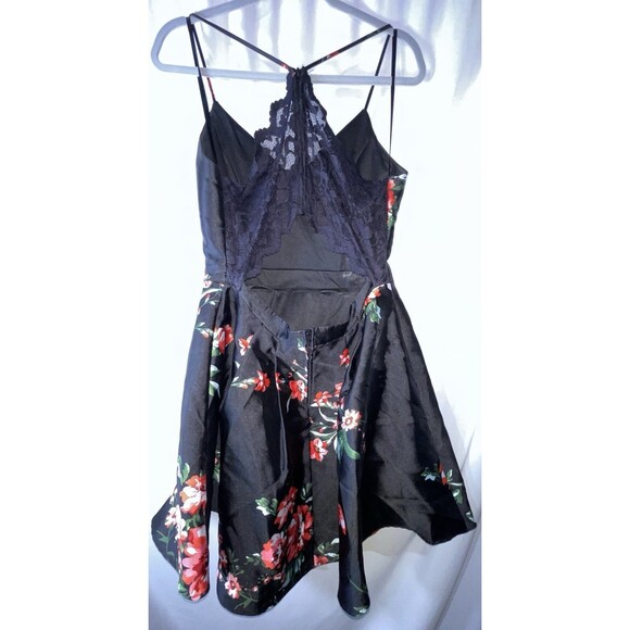 B Smart Mini Dress Black Floral Lined Tule Juniors Size 15 - Picture 2 of 6
